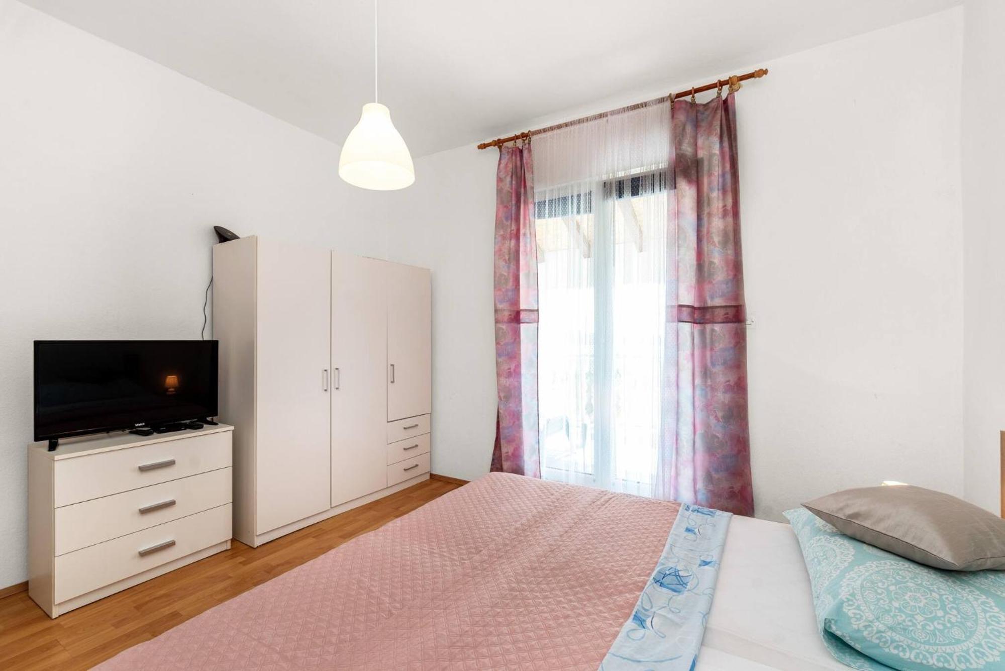 Apartment Lara Tribalj Esterno foto